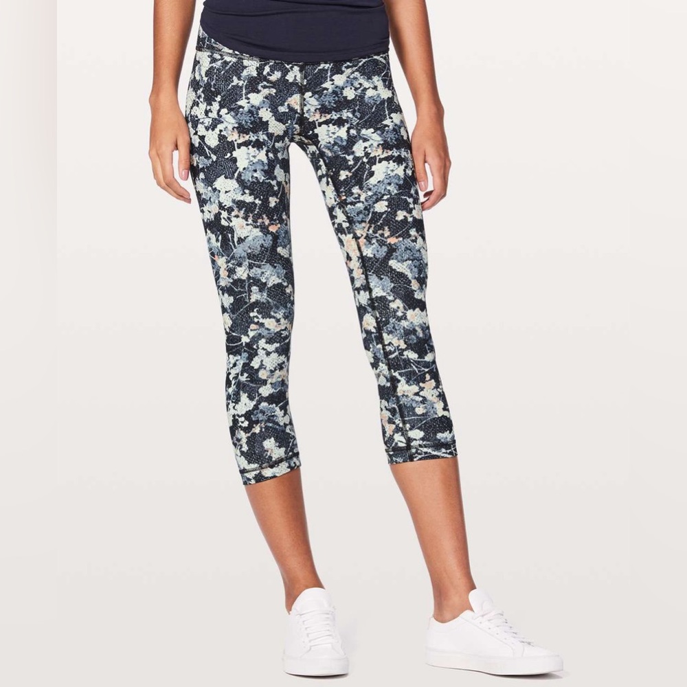 Lululemon Wunder Under High Rise Crop 21" Spring Bloom Size 8